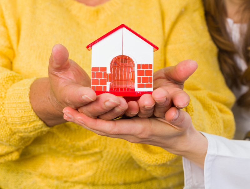 A senior receiving care at home